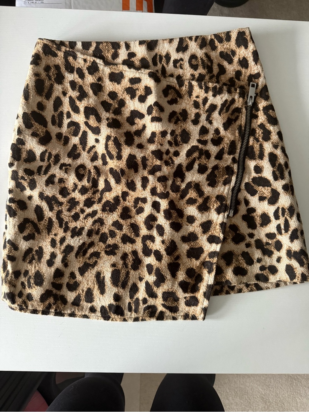 H&M Leopard Print Mini Skirt with Side Zip size 6